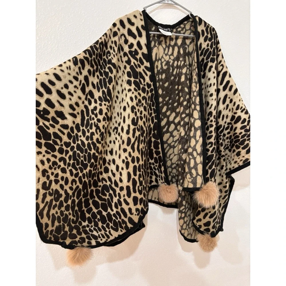 Mitchie's Leopard Print Fox Fur Pom Pom Cape Poncho Mob Wife Tuscan Mom OS